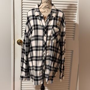 Harley-Davidson Black and White Plaid Shirt with Gold Logo